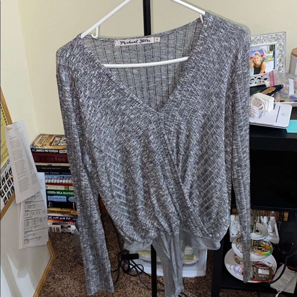 Gray top
